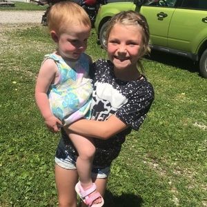 Meet your Posher, Avery